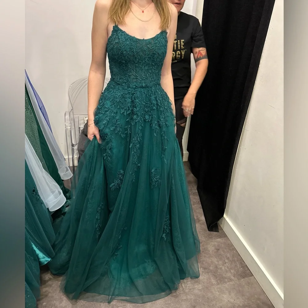 Jovani | Dresses | Emerald Green Prom Dress | Poshmark